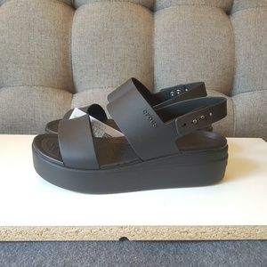 NWT Crocs Women's Wedge Chunky Platform Sandals - Black